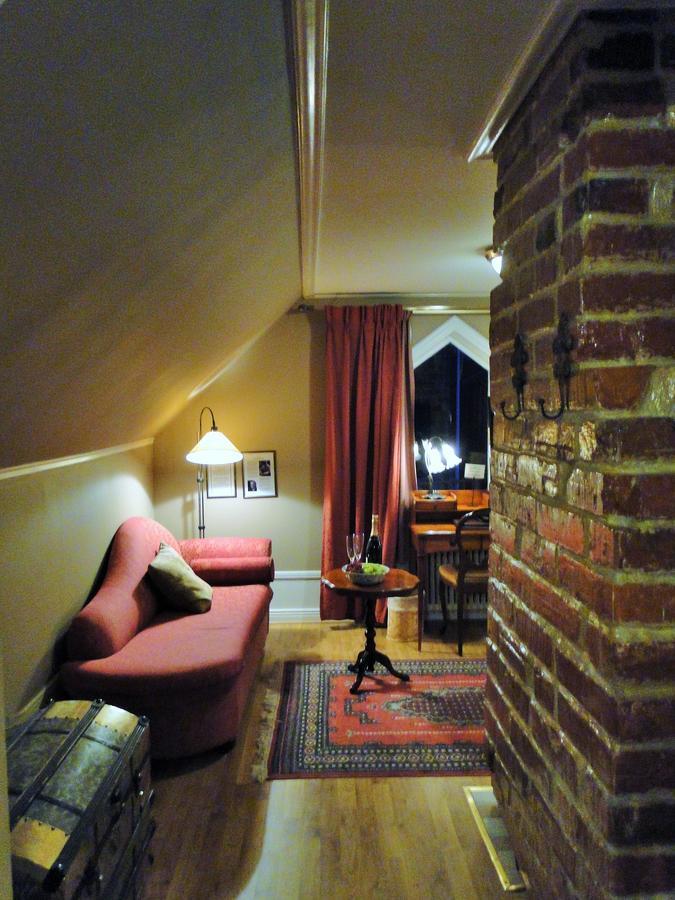 Hotell Torpa Pensionat - Sweden Hotels Sodertalje Exterior photo