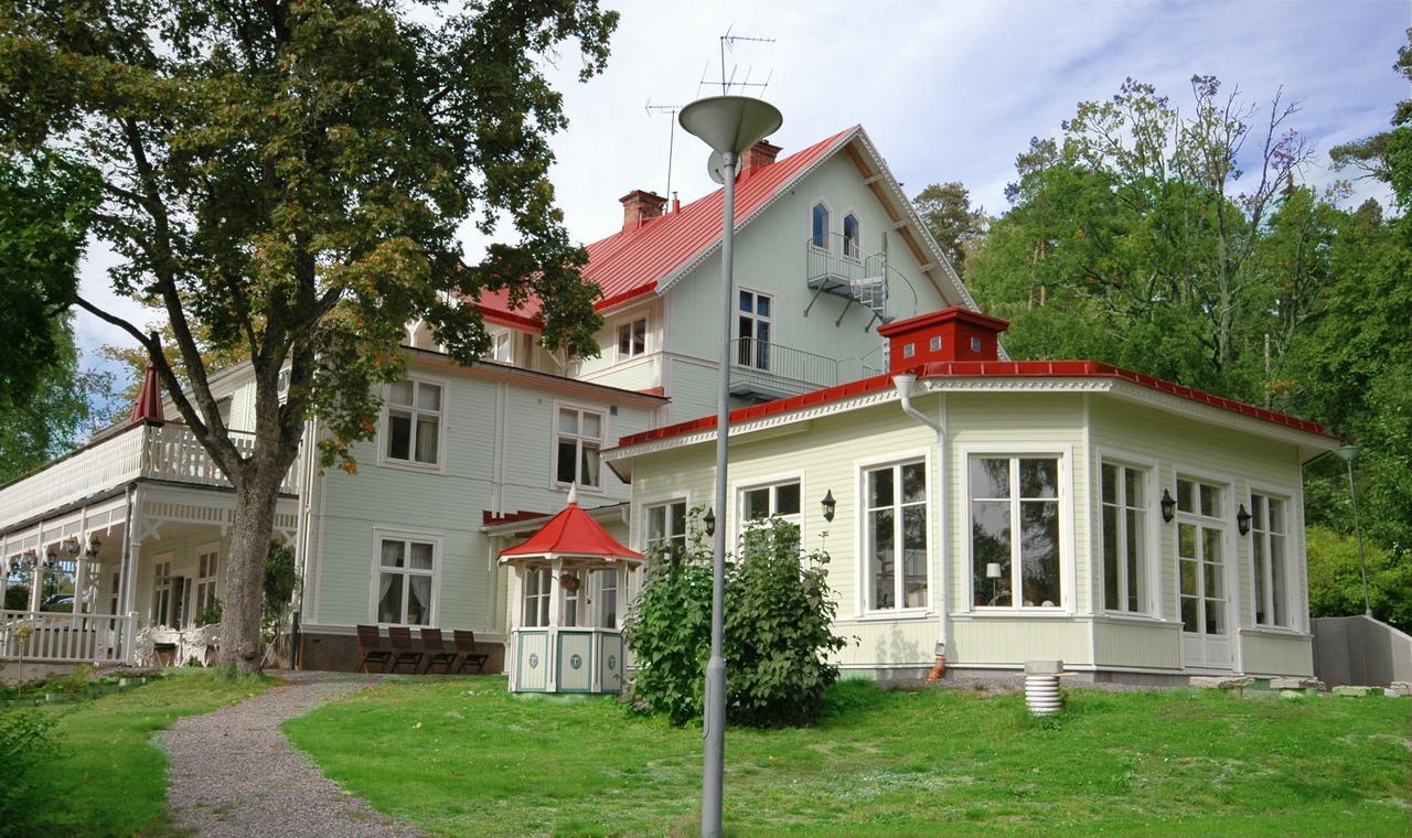 Hotell Torpa Pensionat - Sweden Hotels Sodertalje Exterior photo