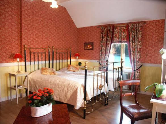 Hotell Torpa Pensionat - Sweden Hotels Sodertalje Exterior photo