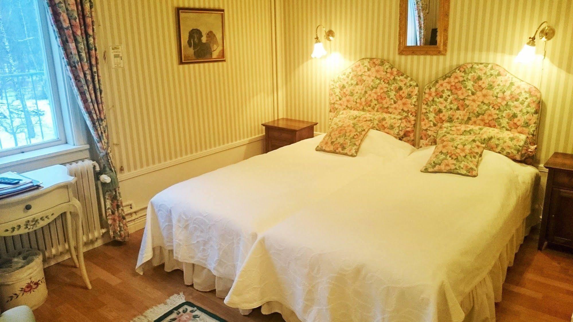 Hotell Torpa Pensionat - Sweden Hotels Sodertalje Exterior photo